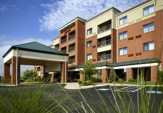 Hotel Courtyard By Marriott Akron Stow